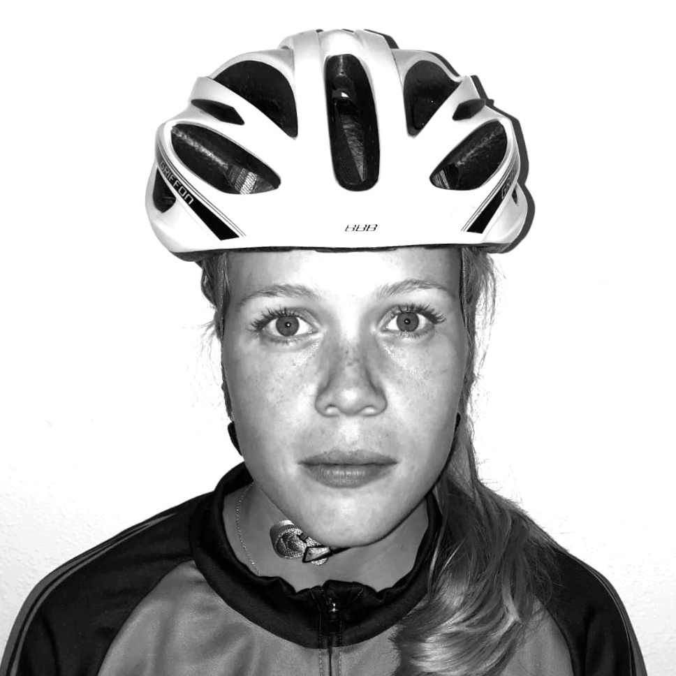 Yvettte Horstink portretfoto fietskoerier yvettte horstink